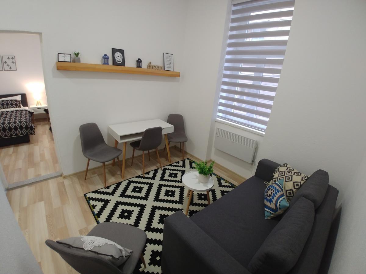 Apartments Sari サラエヴォ エクステリア 写真